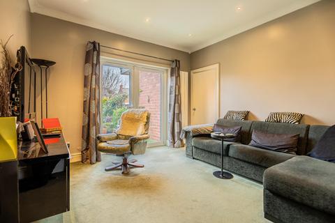 26 Axholme Road, Doncaster, DN2 4AW