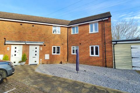 2 bedroom flat for sale, Pickwick Close, Totton SO40