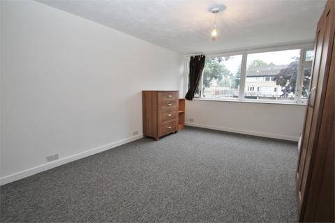 5 bedroom terraced house to rent, Barchester Close, UXBRIDGE, Greater London