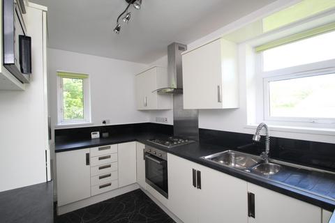 2 bedroom flat to rent, New Adel Lane, Leeds, West Yorkshire, LS16