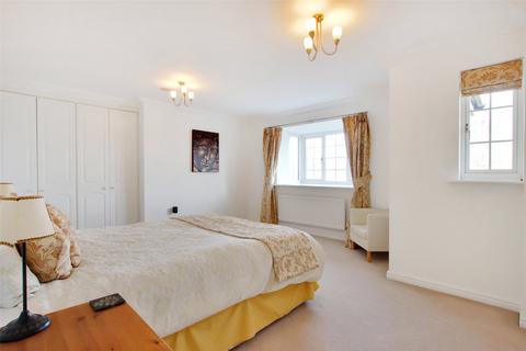 14 Birch Close, Longfield, DA3 7LH