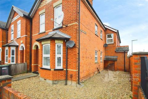 1 bedroom maisonette to rent, Liberty Lane, Surrey KT15