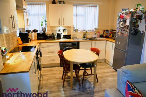 2 bedroom semi-detached house for sale, Cae Gwilym lane, Cefn Mawr, LL14