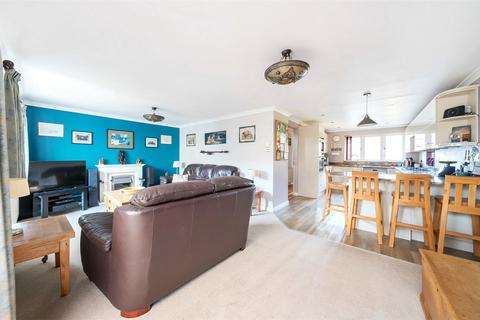 4 bedroom detached house for sale, Evingar Road, Whitchurch, Hampshire, RG28