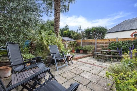 14 Evingar Road, Whitchurch, RG28 7EY