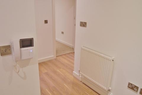 1 bedroom flat to rent, 20-22 East Street, Horsham, RH12