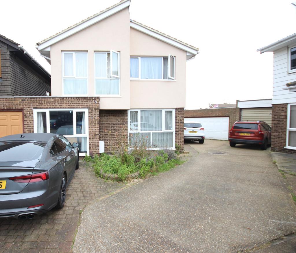 Bartley Close, Benfleet 4 bed detached house for sale £460,000