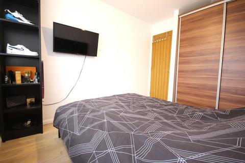 25 Bartley Close, Benfleet, SS7 4DD
