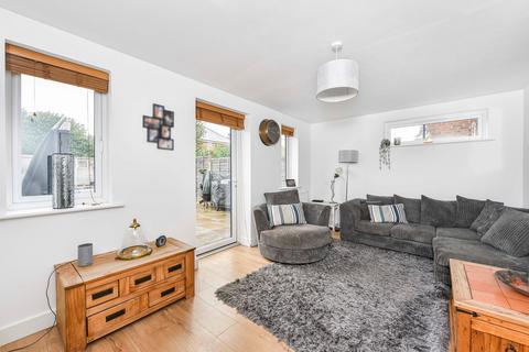 54a Sutton Field, Whitehill, Bordon, GU35 9BP