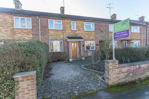 42 Hilltop Close, Ascot, SL5 7QU