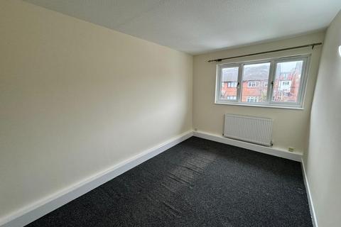 3 bedroom terraced house to rent - Davies Close, Croydon CR0