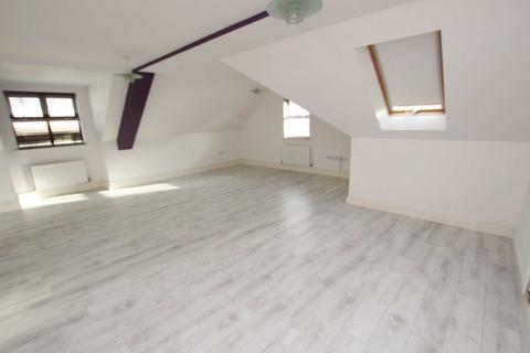 2 bedroom flat for sale, St Leonards Road, Eastbourne, BN21 3AQ