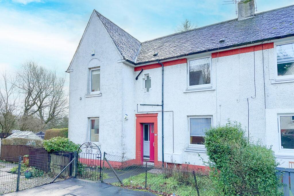 Auchinleck Terrace, Hardgate 2 bed flat for sale £99,995