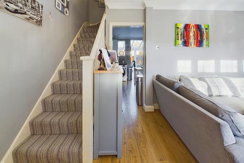 3 bedroom terraced house for sale - Longmeadow Road, Sidcup DA15