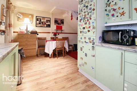 2 bedroom semi-detached house for sale - Tulip Tree Close, Swindon