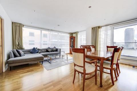 3 bedroom flat for sale, 32 Fountain House, The Boulevard, Imperial Wharf, London, SW6 2TQ