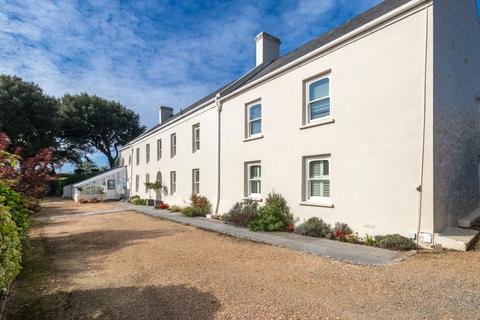 5 bedroom detached house for sale, Rue De Quanteraine, St. Pierre Du Bois, Guernsey