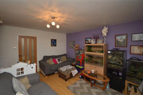 27 Conisborough, Toothill, Swindon, SN5 8ES
