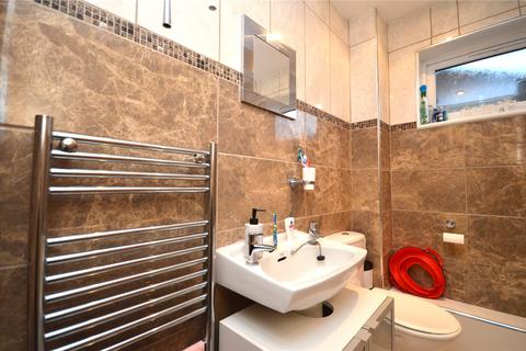 27 Conisborough, Toothill, Swindon, SN5 8ES