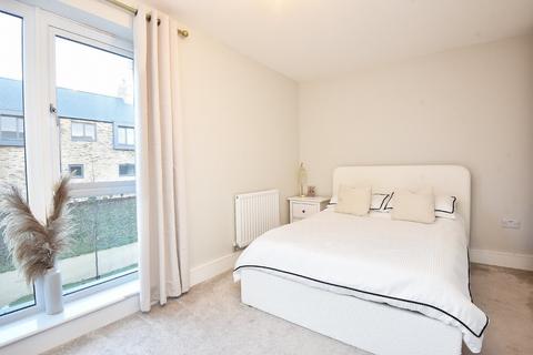 44 Fewston Drive, Harrogate, HG3 2FH
