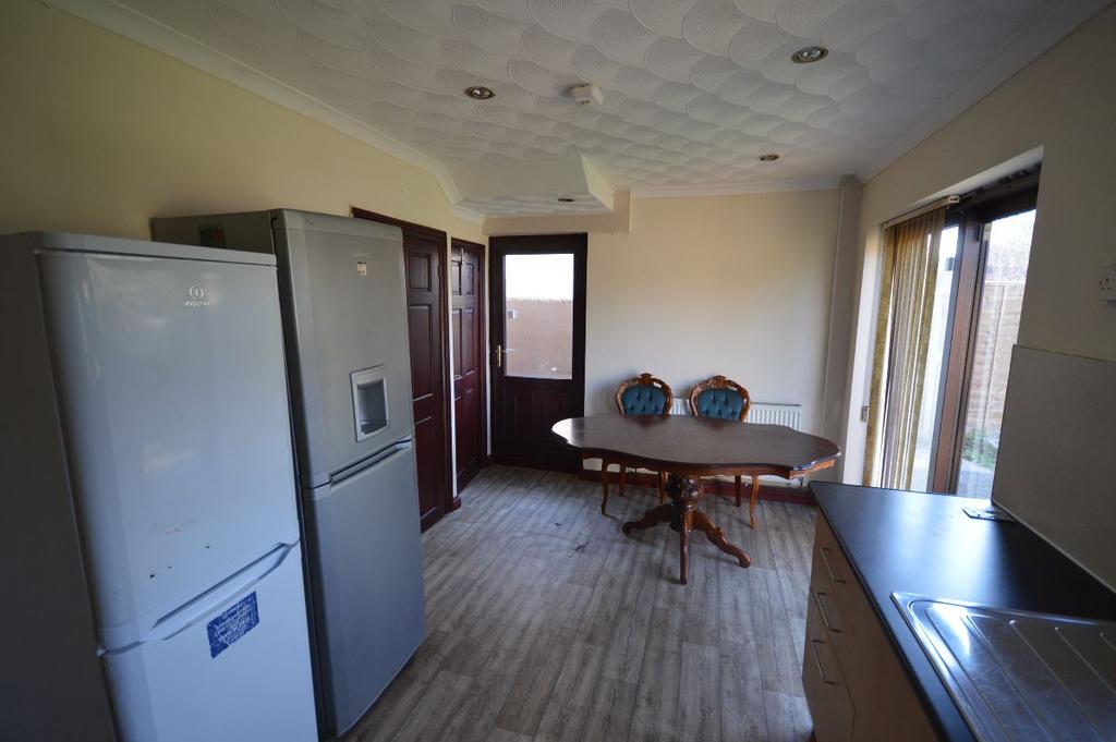 Lichfield Road, Dagenham 2 bed semidetached house for sale £380,000