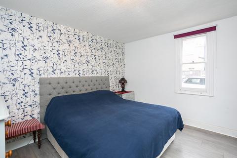 Bottom Flat, 69 Glencoe Road, Bushey, WD23 3DP