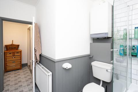 Bottom Flat, 69 Glencoe Road, Bushey, WD23 3DP