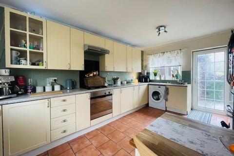 65 Far Lane, Rotherham, S65 2HJ