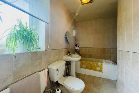 65 Far Lane, Rotherham, S65 2HJ