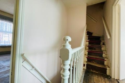 9 Taplin Road, Sheffield, S6 4JD