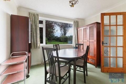 105 Dovedale Road, Rotherham, S65 3AW