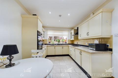 122 Bentley Road, Doncaster, DN5 9QW