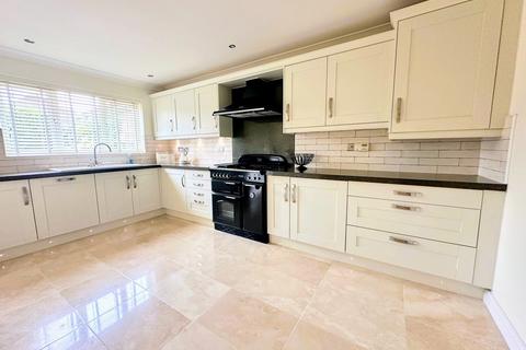 4 Hilldrecks View, Ravenfield, Rotherham, S65 4RQ