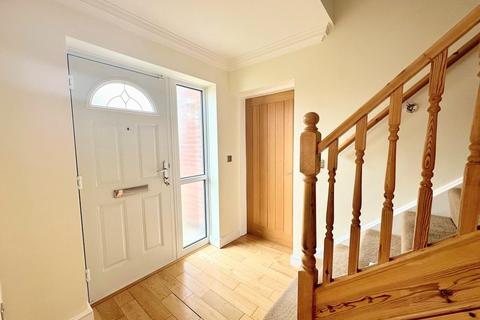 4 Hilldrecks View, Ravenfield, Rotherham, S65 4RQ