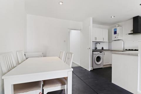 2 bedroom apartment to rent, Grange Road, Bermondsey