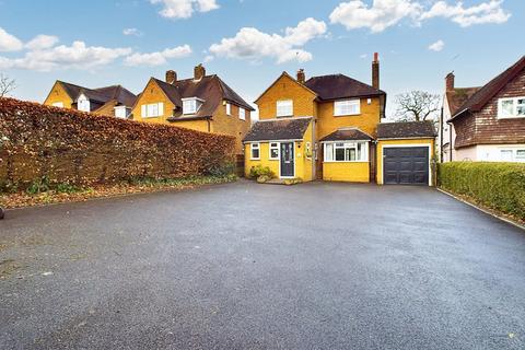 4 bedroom detached house for sale, Castle Bank, Stafford