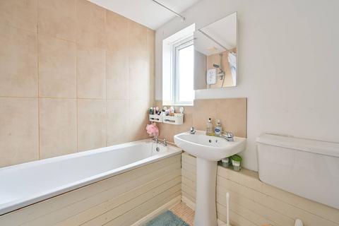 170 Telegraph Place, London, E14 9XE