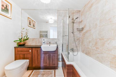 Flat 3, 307 Beulah Hill, London, SE19 3UZ