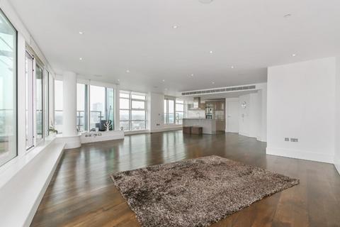 3 bedroom apartment for sale, Ensign House, London SW18