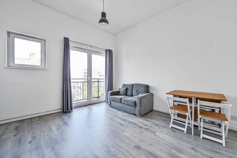 1 bedroom flat for sale, Cambridge Heath Road, Bethnal Green, London, E2