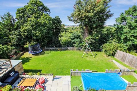 34 Hill Crescent, Bexley, DA5 2DB