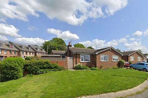 2 bedroom detached bungalow for sale, Hartfield Close, Tonbridge, TN10 4JP