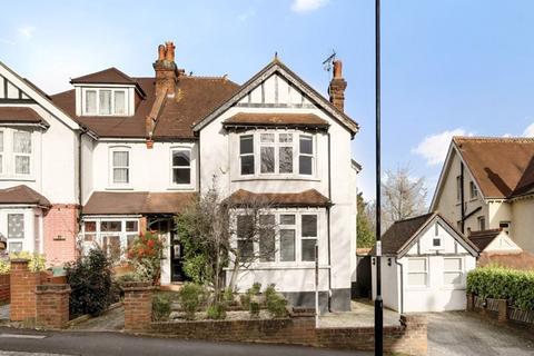 6 Purley Knoll, Purley, CR8 3AE