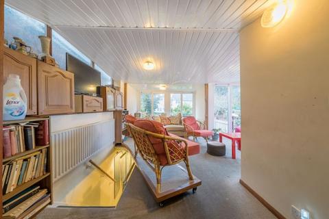10 Kenmore Road, Kenley, CR8 5NU