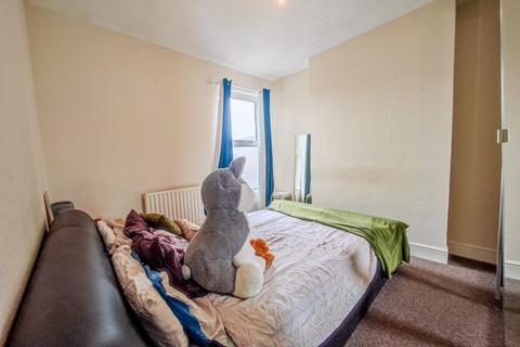 59 Bannockburn Road, London, SE18 1ET