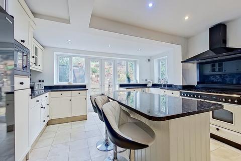 4 bedroom semi-detached house for sale, Maney Hill Road, Sutton Coldfield B72