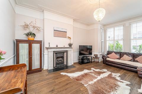 61 Redston Road, London, N8 7HL