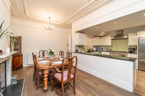 61 Redston Road, London, N8 7HL