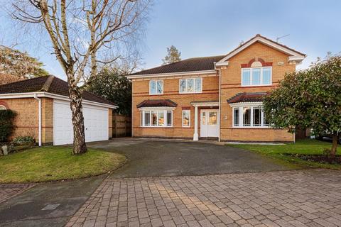 5 bedroom house for sale - Mere Court, Chelford