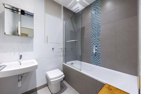 Flat 1, 14 Wendell Road, London, W12 9RT